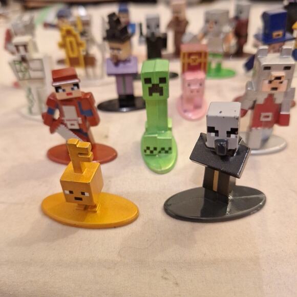 2020 Minecraft Nano Metalfigs Die-Cast Set of 19 - Picture 2 of 5